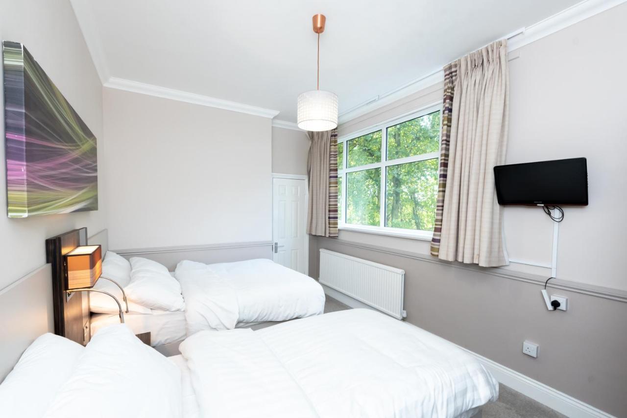 Uno Hotel Heathrow Windsor Slough Extérieur photo