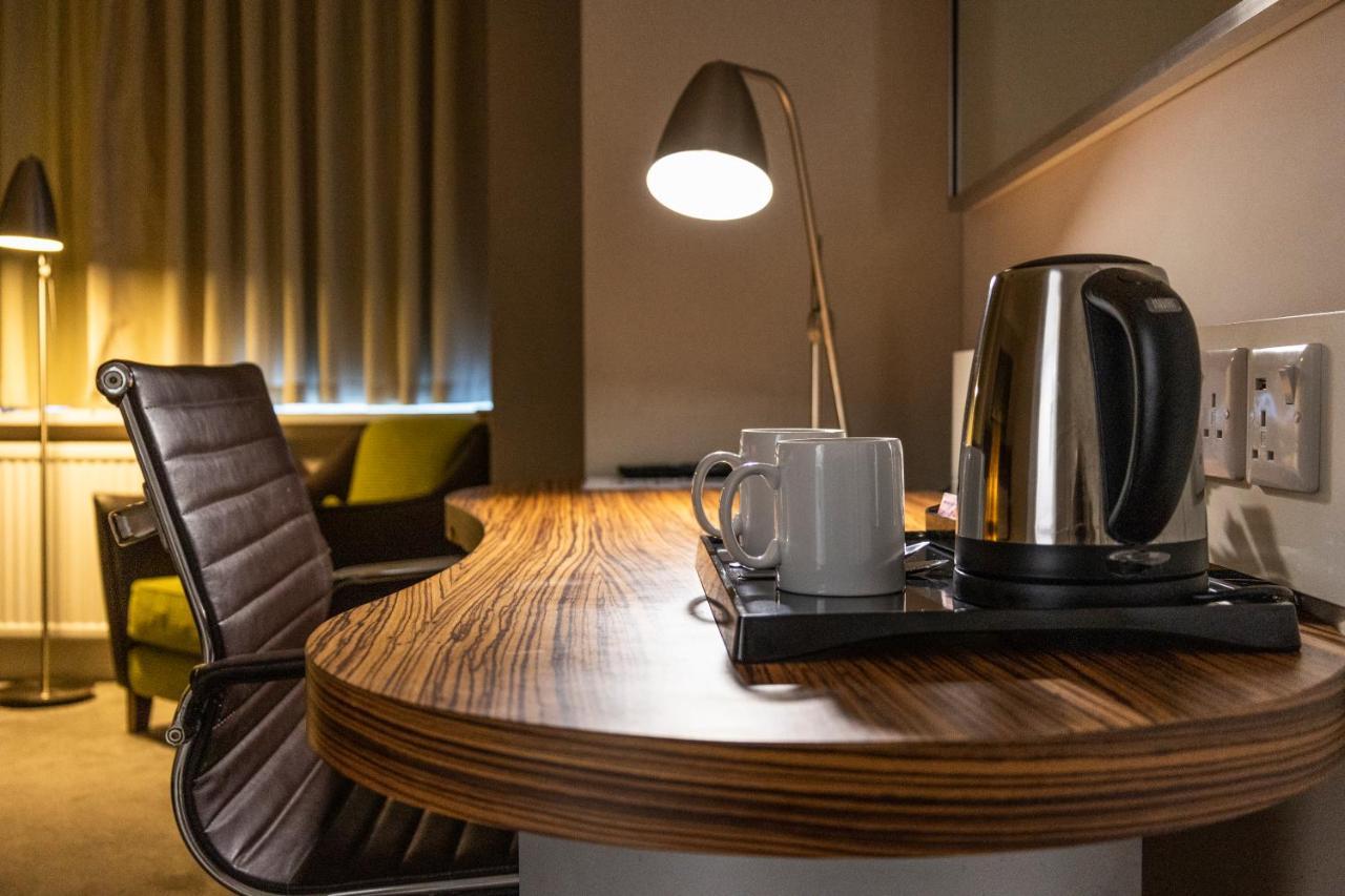 Uno Hotel Heathrow Windsor Slough Extérieur photo